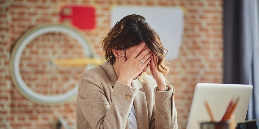 14 Modi per Alleviare Stress e Ansia - causes stress