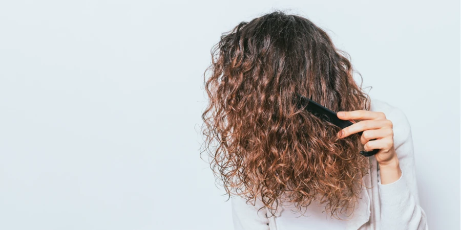 Comment prendre soin des cheveux secs : meilleurs conseils - hair moisturizing